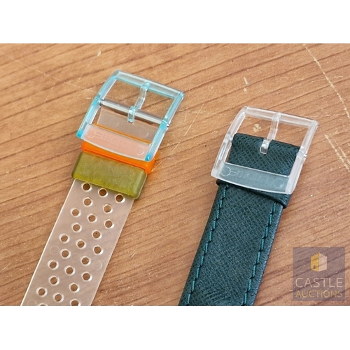 33 - 2 x Gent's SWATCH Wrist Watches (Running When Lotted), (2)