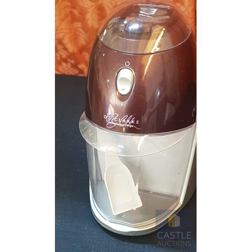 326 - 3x Electric Kitchen Tools; TEXET Paper Shredder, Model: SC10L, Oz Clarke Connoisseur Range Ice Crush... 