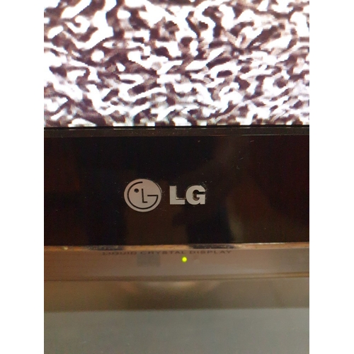 670E - LG 32