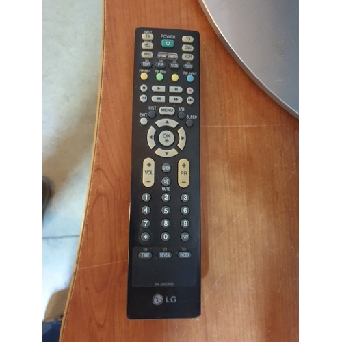 670E - LG 32
