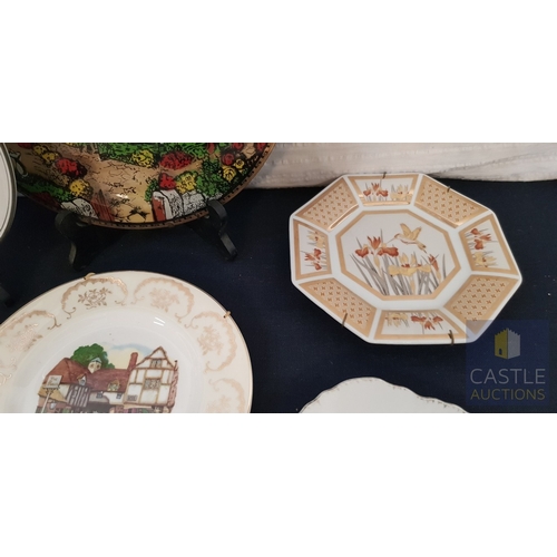 691F - 11 x Various Vintage Decorative & Commemorative Ceramic & China Plates.