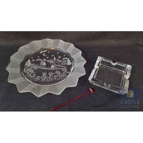 700F - Assorted Collection of Glass Retro and Modern Tableware; Inc. Astray, Platters, Storage Jars with Li... 