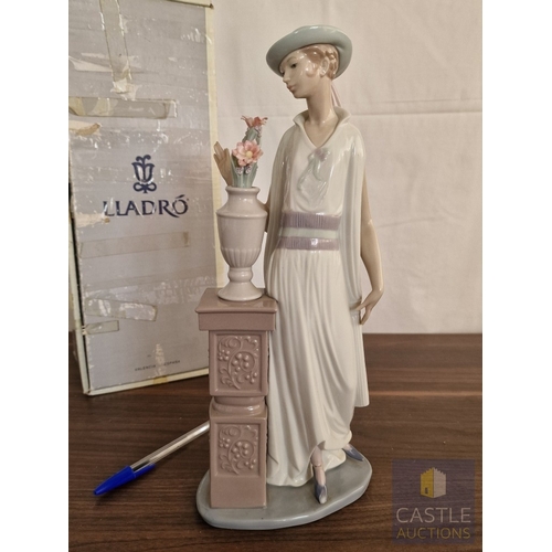 201 - Lladro Porcelain Figurine 'Lady Grand Casino' (#5175), of Lady Stood Next to Column with Flowers, Ma... 