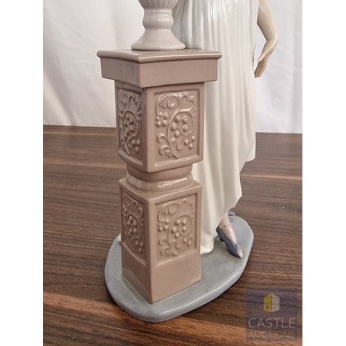 201 - Lladro Porcelain Figurine 'Lady Grand Casino' (#5175), of Lady Stood Next to Column with Flowers, Ma... 