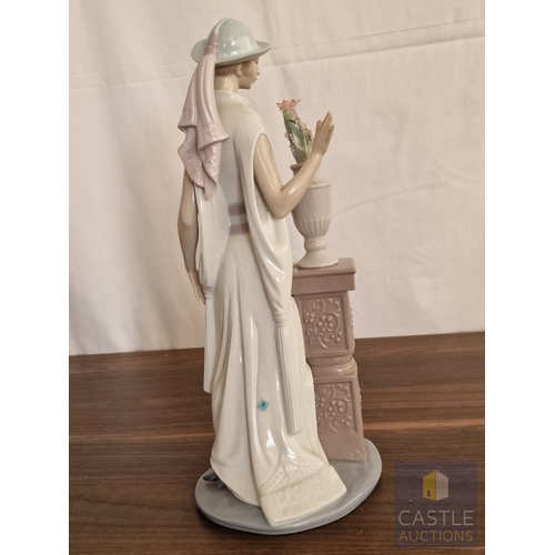 201 - Lladro Porcelain Figurine 'Lady Grand Casino' (#5175), of Lady Stood Next to Column with Flowers, Ma... 