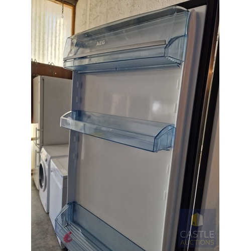 180 - AEG 'Santo' Silver Colour Fridge Freezer, (Model: 70408-KG), * Basic Test & Working When Lotted *