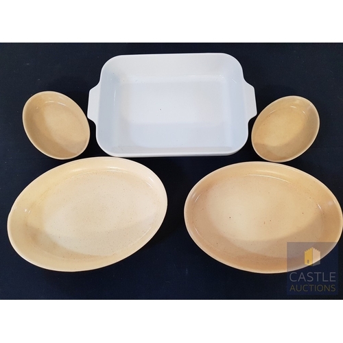 339 - 4x Oval Serving Dishes (Approx. 2x Big 36cm x 25cm Each and 2x Small 21.5cm x 15cm Each), Together 1... 