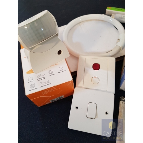 340 - Assorted Collection of  More Than 20x Light Bulbs, Sensor Light and 2x Wall Switches, See Multiple P... 