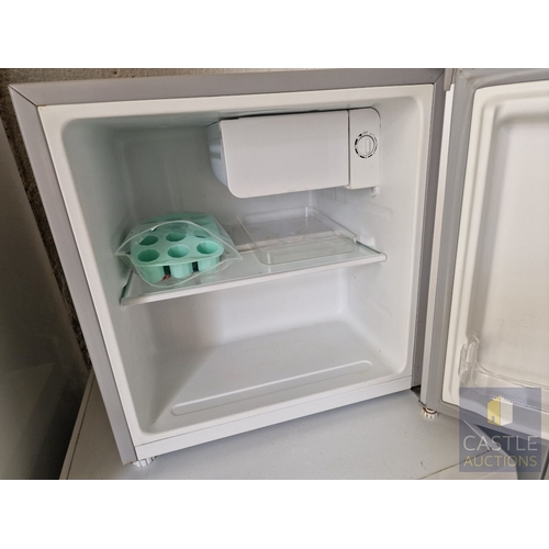 368 - OTTO Silver Colour Table Top Fridge, with Freezer Compartment, (Model: MR-50 A+SILVER), (Approx. 47 ... 