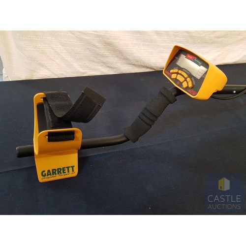 370 - Garrett Euro Ace 350 Metal Detector, Untested.