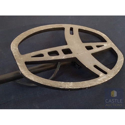 370 - Garrett Euro Ace 350 Metal Detector, Untested.