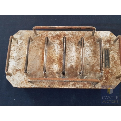 372 - Antique Victorian Rare Holding Rectangular Base for Coal Clothes Iron (Approx. 28.5cm x 15cm x 10.5c... 
