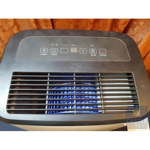 759J - COMFEE Dehumidifier, Model; MDDF- 16DEN3 (Approx. 34cm x 24cm x 49.5cm), * Basic Test & Working *