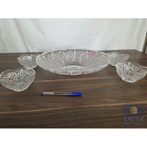 595M - Large Vintage Decorative Round Crystal Serving Bowl, (Approx. Ø: 36cm), Together with 4 x Matching B... 