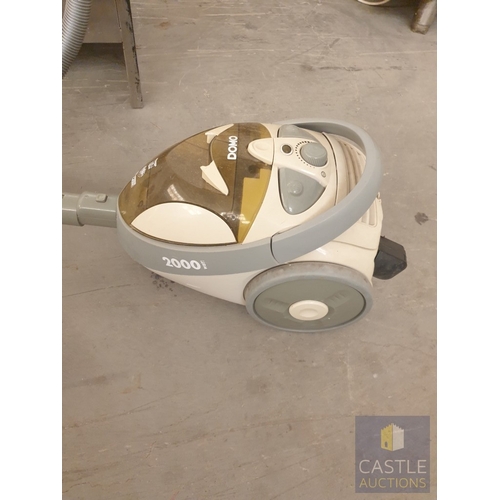 635M - Domo 2000watt Compact Vacuum Cleaner, Working When Lotted.