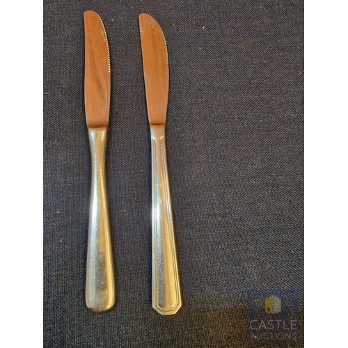 643M - Assorted Stainless Steel Cutlery (Approx. x27), See Multiple Photos.