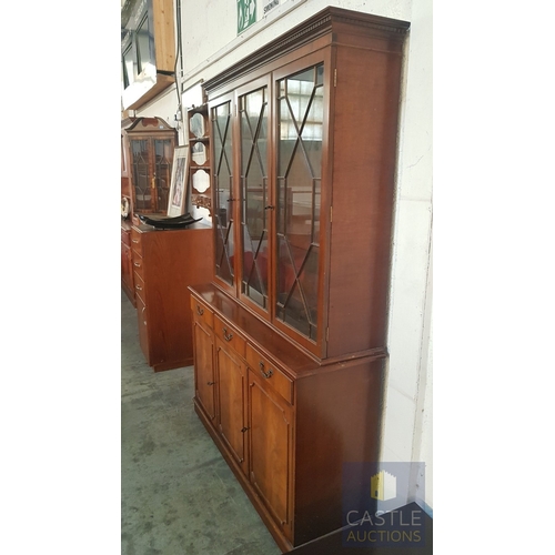 678N - Vintage Astral Glazed Bookcase in The Georgian Style, 20th Century (Approx. 136cm x 40cm x 201cm)