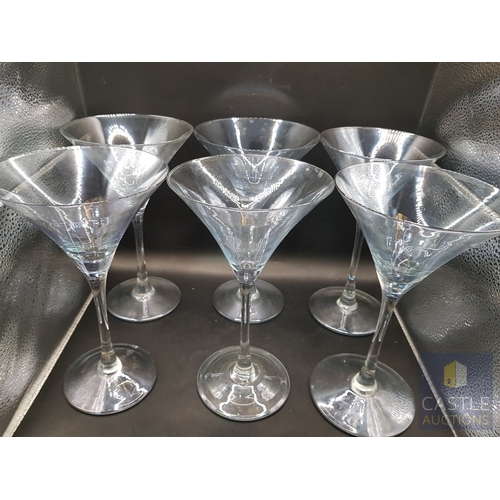 694M - Set of 6 x Classic Martini Glasses, (6).