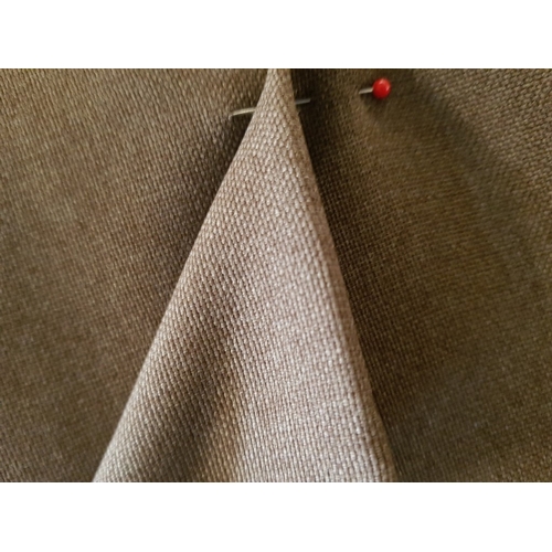 701K - Roll of Fabric / Material for Suit Making or Upholstery, Made in England, (Approx. W: 150cm), (See M... 