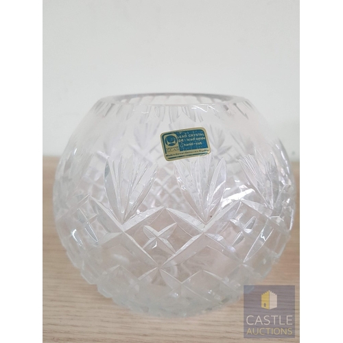 827J - Retro Style Tableware Crystal Collection; Ball Vase (Approx. H: 15.5cm Ø: 17cm), 2x Fruit Bowls (App... 