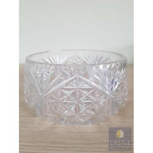 827J - Retro Style Tableware Crystal Collection; Ball Vase (Approx. H: 15.5cm Ø: 17cm), 2x Fruit Bowls (App... 