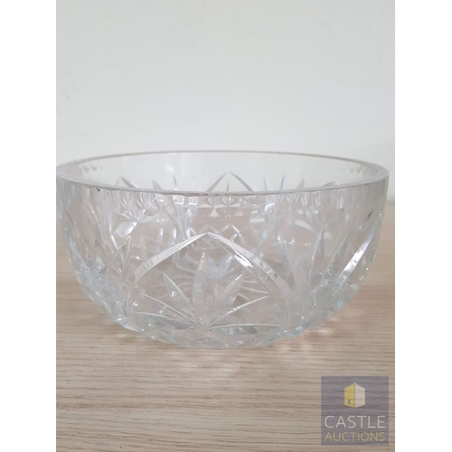 827J - Retro Style Tableware Crystal Collection; Ball Vase (Approx. H: 15.5cm Ø: 17cm), 2x Fruit Bowls (App... 