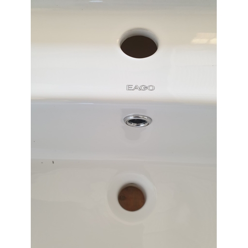 845J - White Porcelain Bathroom Sink.
Size 100 x 51 x 25cm.
Unused Shop Clearance.

Shop Clearance; RRP €18... 