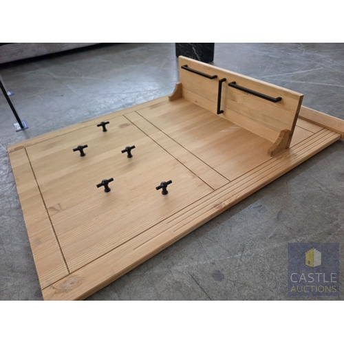 750P - Wall Hanging Solid Wood Shelf & Coat Hooks, (Approx. 80 x 103cm)

* Unused * - Furniture Stock Clear... 