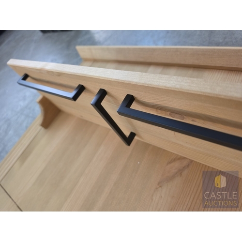 750P - Wall Hanging Solid Wood Shelf & Coat Hooks, (Approx. 80 x 103cm)

* Unused * - Furniture Stock Clear... 