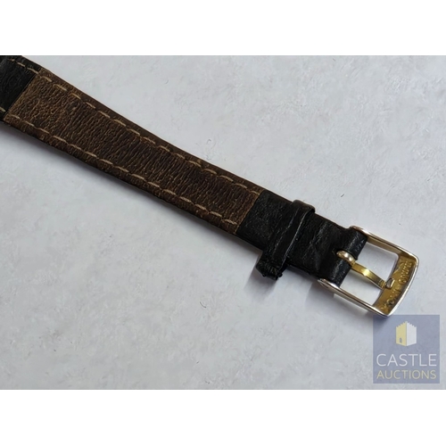855P - GUCCI '3000.2.L' Gold Tone Wrist Watch, with Black Face and Gold Tone Hands, Swiss Made, * Running W... 
