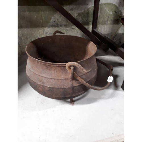 12 - Large 1920's  cast iron metal pot.