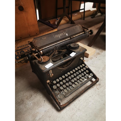 1085 - 1930's Imperial typewriter.