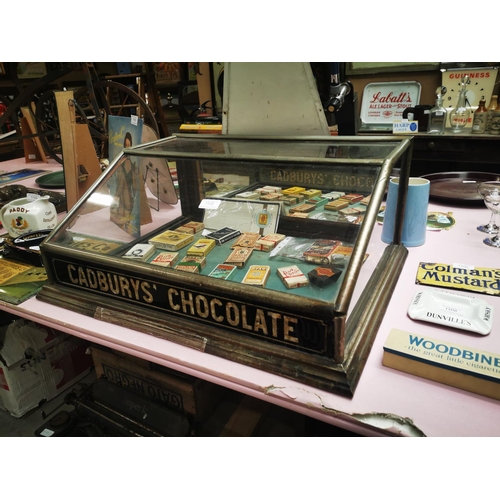 1105 - Extremely rare Cadbury's Chocolate Jubilee counter display cabinet with Mother of Pearl and glass si... 