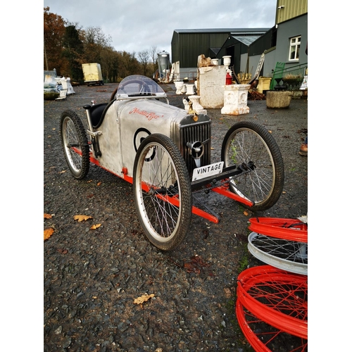 1253 - Model of a 1950's pedal car - Newbliss Flyer.