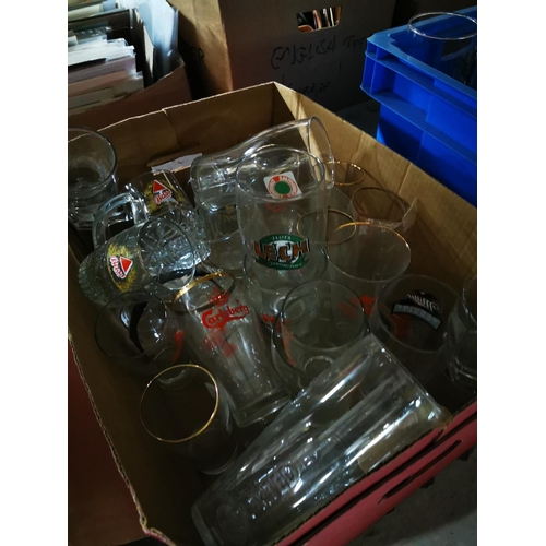 385 - Three boxes of beer glasses   - Heineken, Black Label and Tennent's