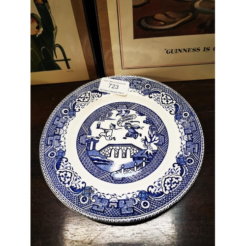 723 - My Goodness My Guinness willow patterned advertising plate {17 cm Dia.}.