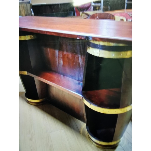 500A - Good quality chestnut and beech home bar with brass barrel counter front and mirrored back bar {230 ... 