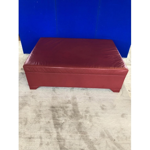 4 - G & M Laurence: Red leather ottoman W 142 H 45 D 100