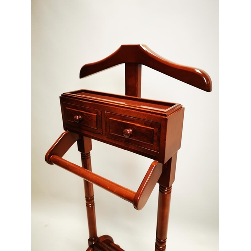 145 - Mahogany Gentleman's valet stand {128 cm H x 55 cm W x 44 cm D}.
