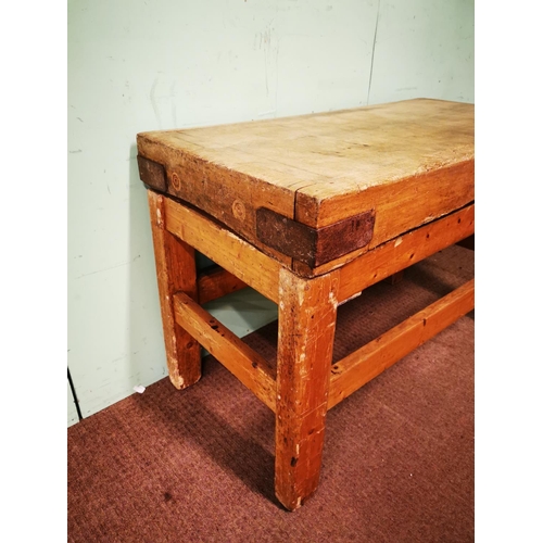 174 - Good quality early 20th C. pine butchers block on stand {80 cm H x 122 cm L x 62 cm D}.