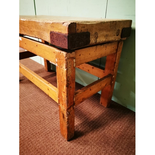 174 - Good quality early 20th C. pine butchers block on stand {80 cm H x 122 cm L x 62 cm D}.