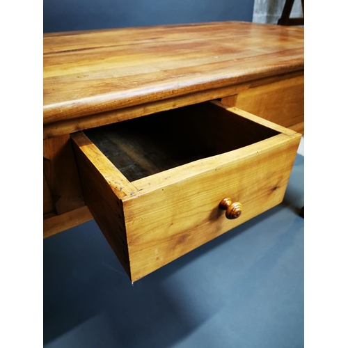 175 - Good quality 19th C. cherry wood kitchen table with single drawer in the frieze and sliding panels o... 