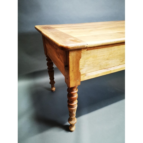 175 - Good quality 19th C. cherry wood kitchen table with single drawer in the frieze and sliding panels o... 