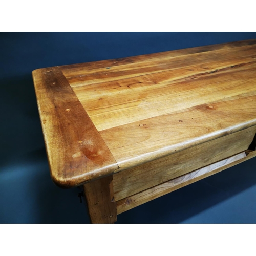 175 - Good quality 19th C. cherry wood kitchen table with single drawer in the frieze and sliding panels o... 