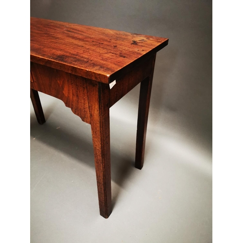 234 - Georgian mahogany side table with single drawer in the frieze on square legs {72 cm H x 92 cm W x 40... 