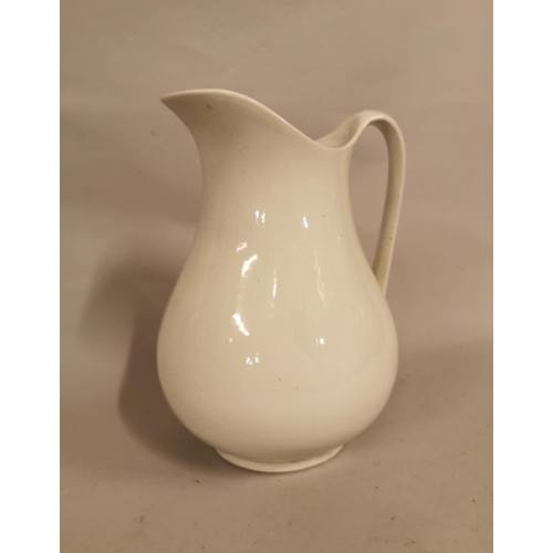 252 - Early 20th C. Melvin ware jug {26 cm H x 18 cm Dia.}.