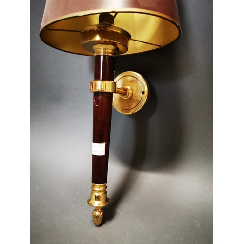 279 - Brass wall light {53 cm H x 26 cm W x 20 cm D}.