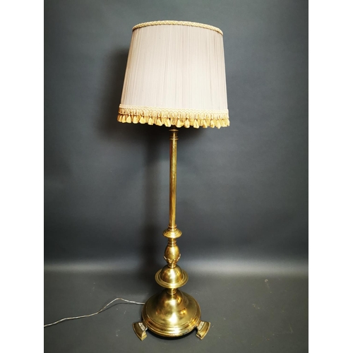 284 - Good quality Edwardian brass standard lamp {162 cm H x 45 cm Dia.}.
