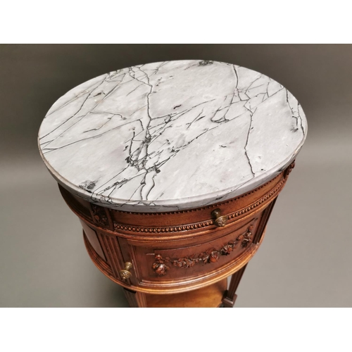 305 - Good quality 19th C. walnut oval marble top locker on square tapered legs {82 cm H x 44 cm W x 40 cm... 