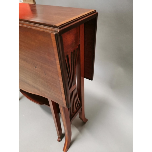426 - Edwardian mahogany and inlaid satinwood drop leaf Sunderland table {63 cm H x 61 cm W x 18 cm D}.